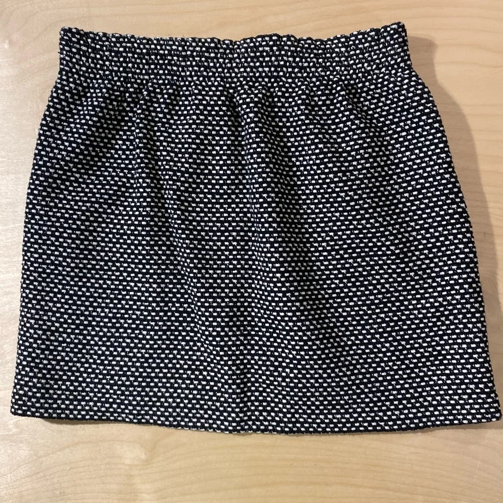 J. Crew Black and White Textured Mini Skirt 10 (E)
